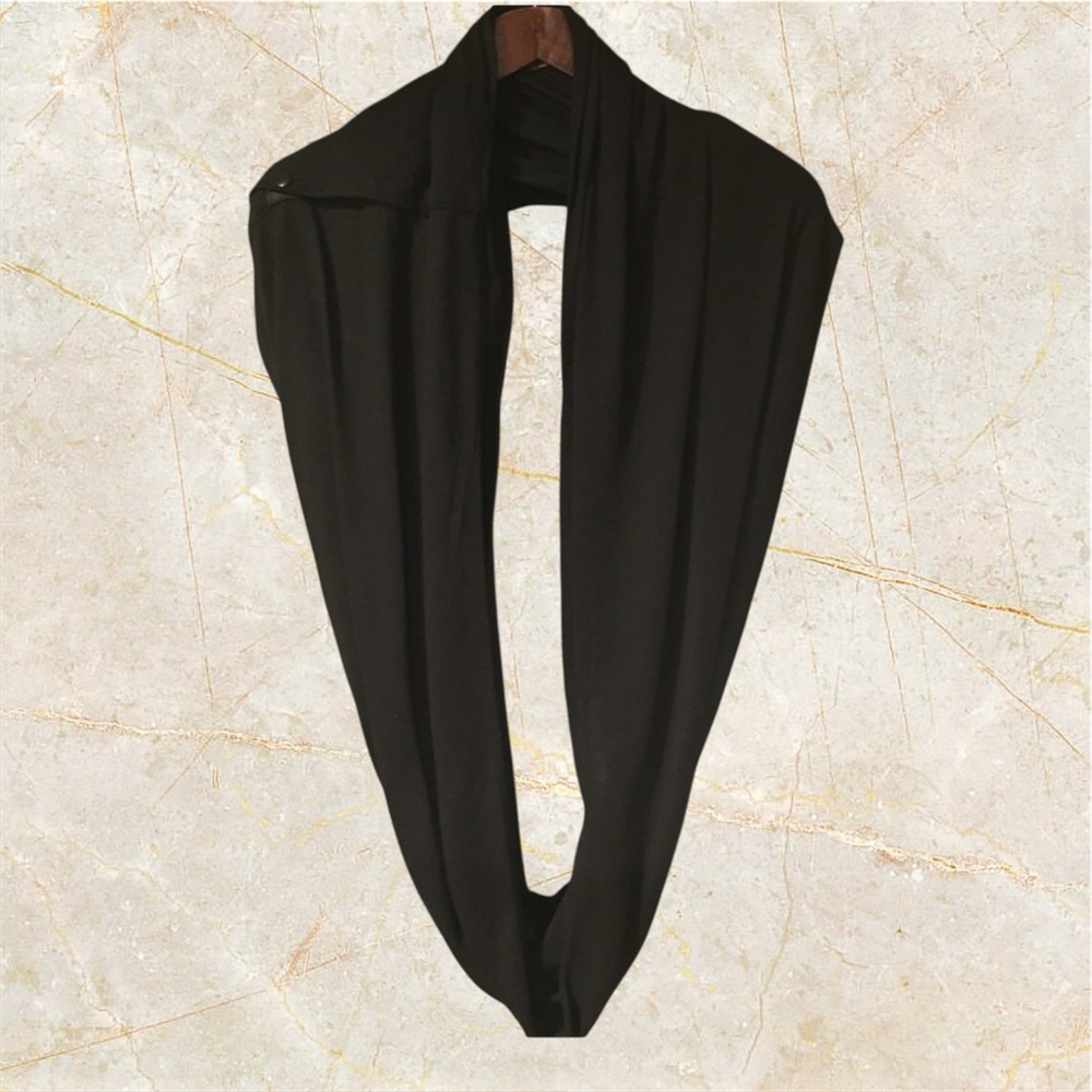 Leachco Black Nursing Infinity Scarf/Shawl